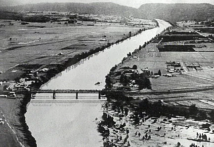 Aerial view of the Nepean River (looking south) in the 1930s. Photo courtesy of penrithcity.com.au