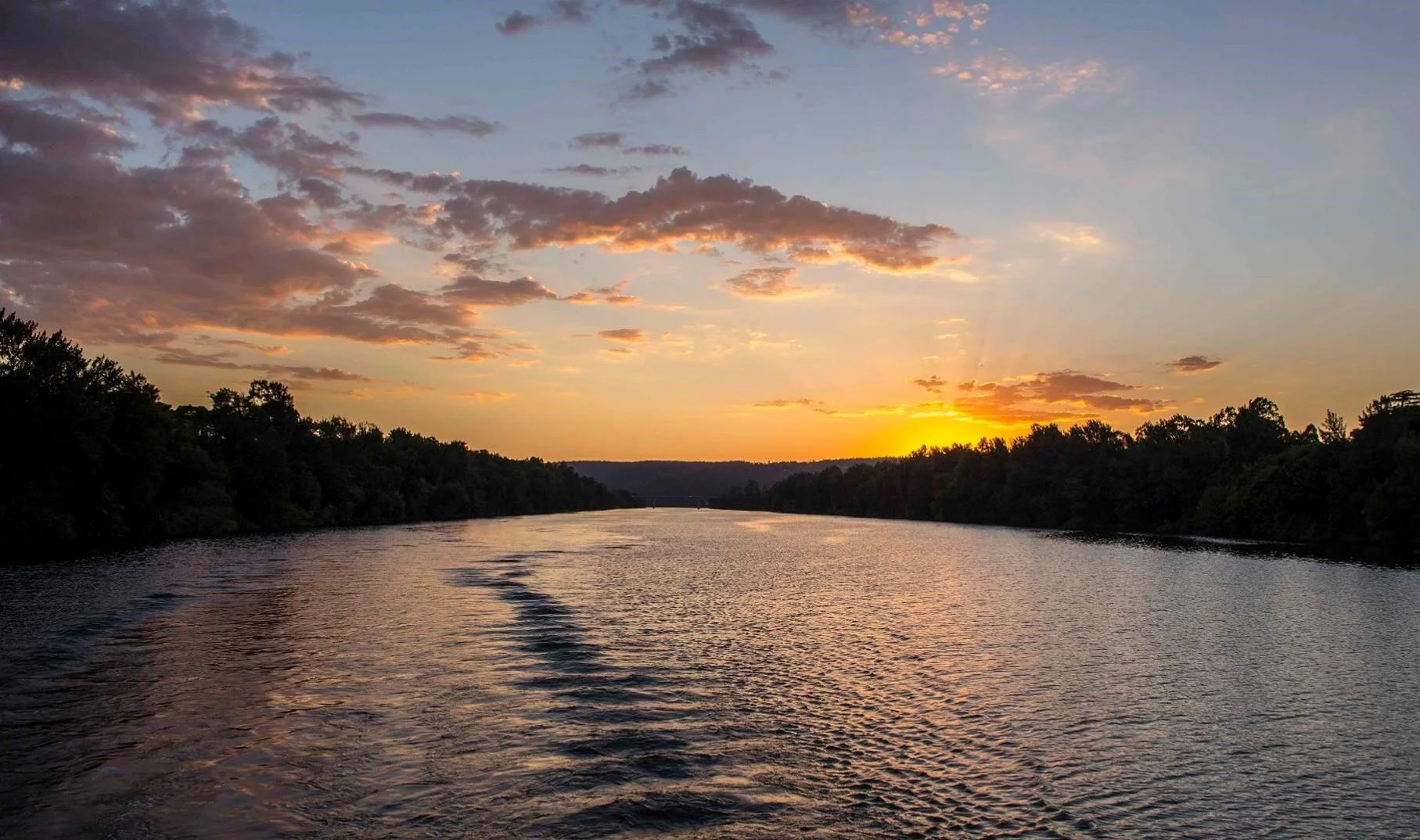 Nepean Belle sunset south gorge twilight river without watermark.jpg