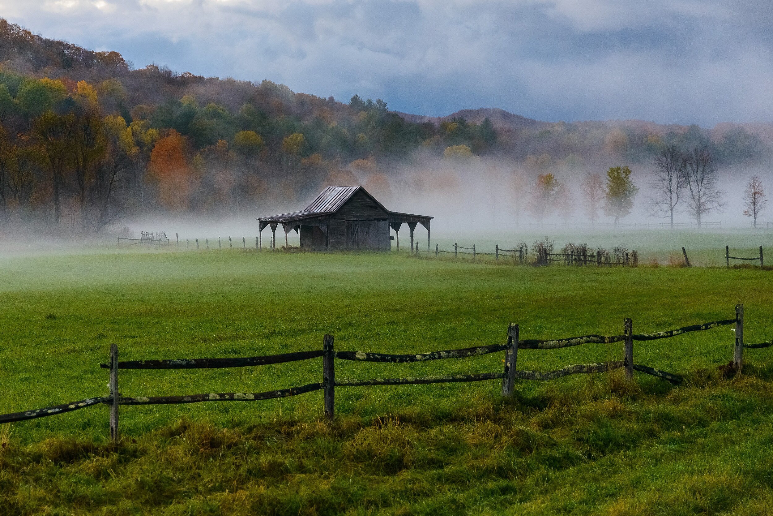 Barn in Autumn Mist