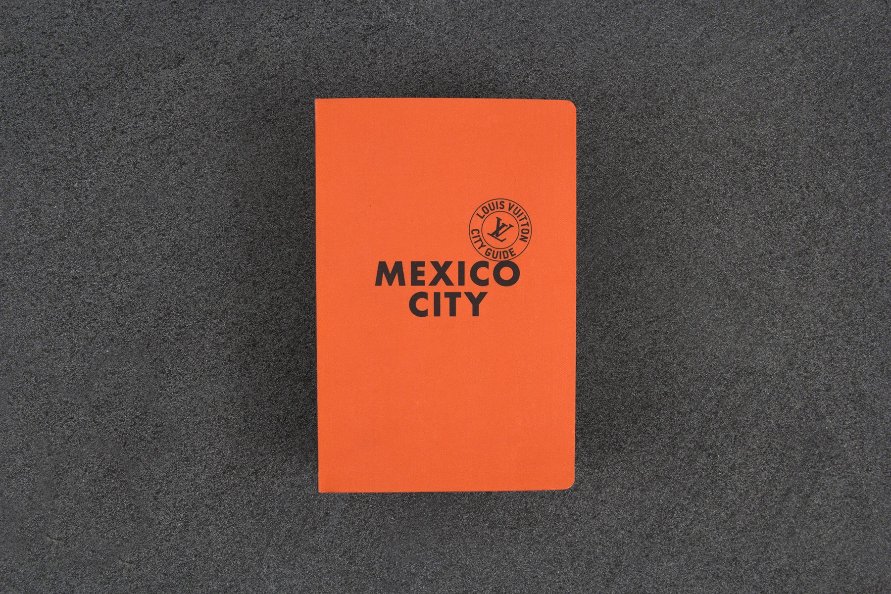 LIBRO | Louis Vuitton’s City Guides | 2014