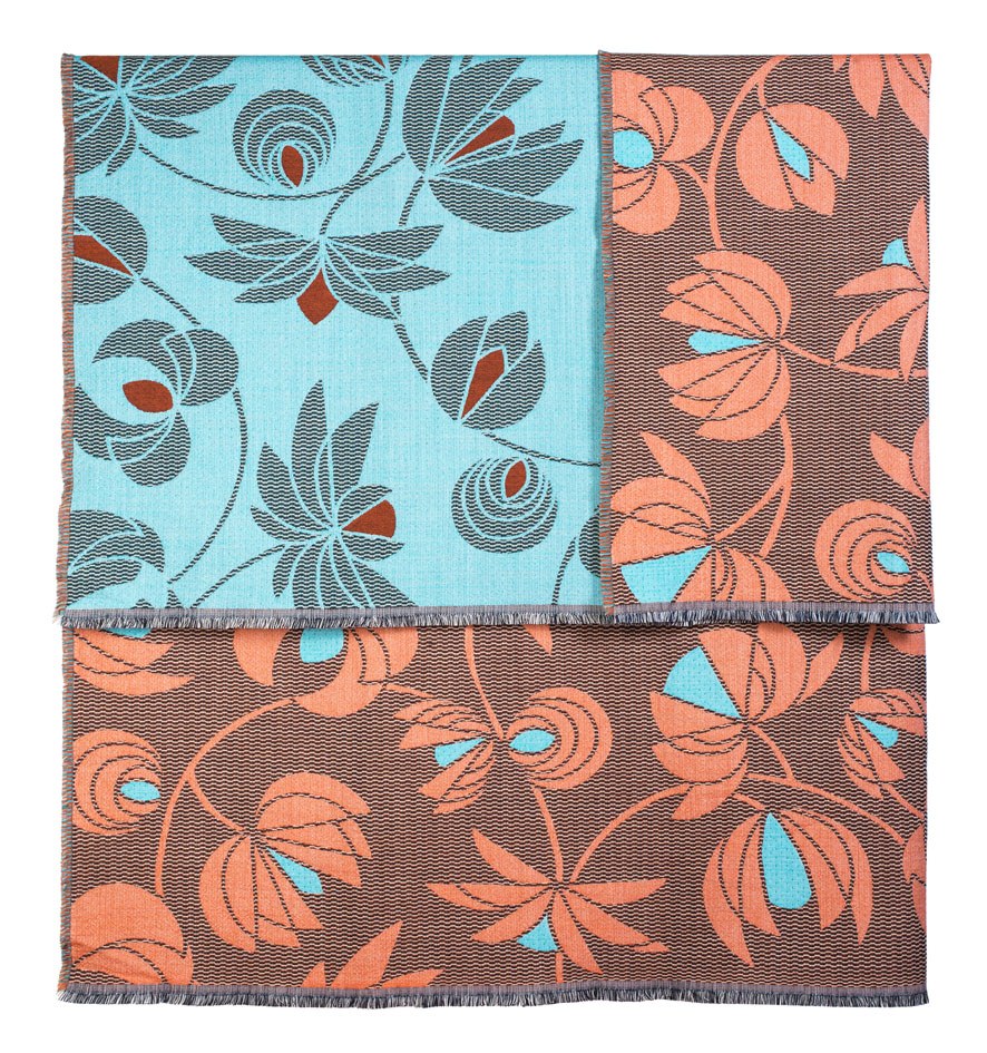 volubilis corail:blue throw-145x185cmNoMoreTwist©Elodie_Timmermans.jpg