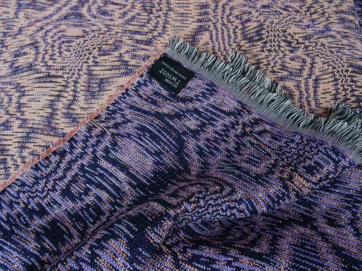 DETAIL ETOLE MOIRE ORANGE.JPG