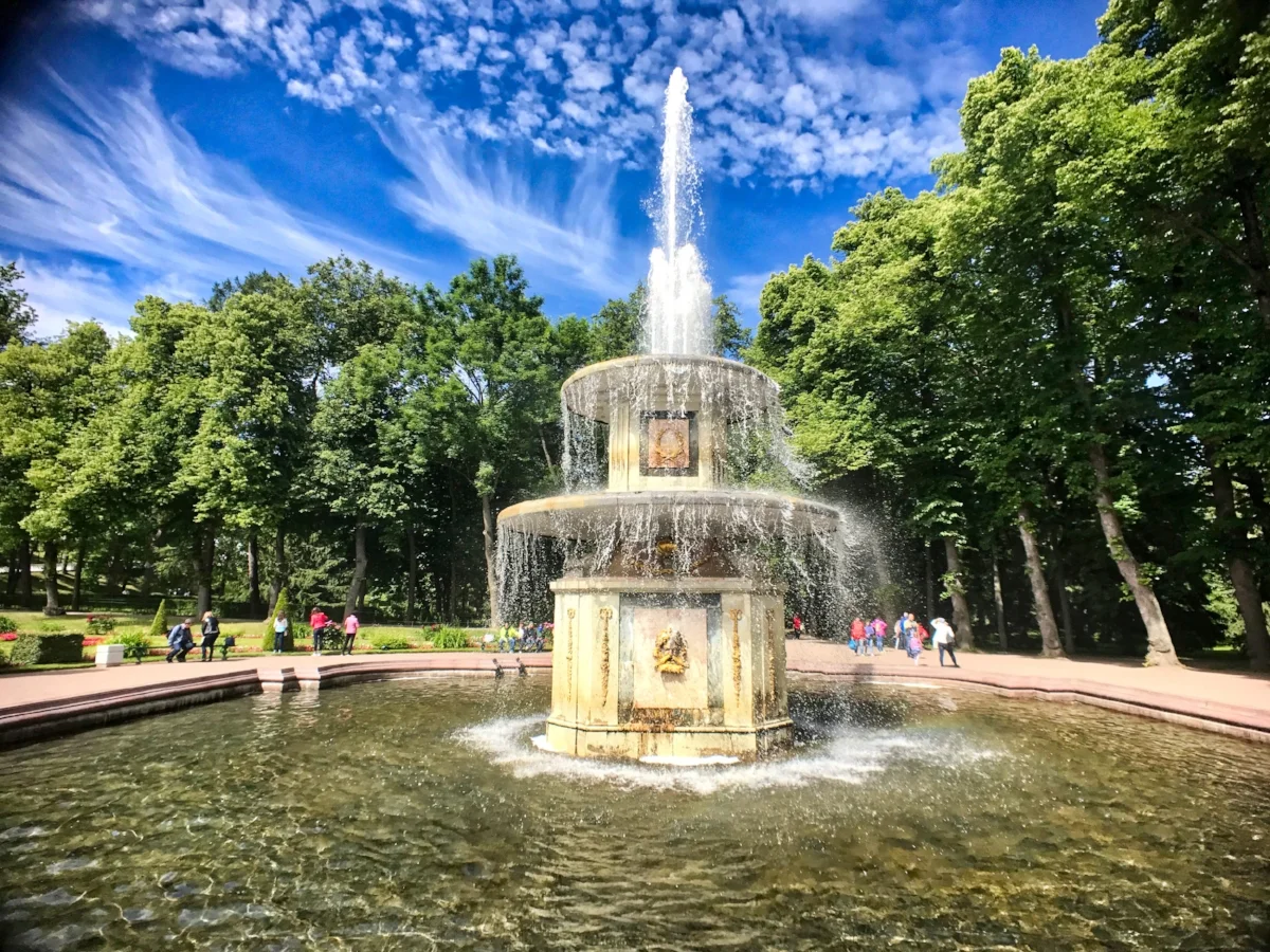 A fountain in the Lower Gardens