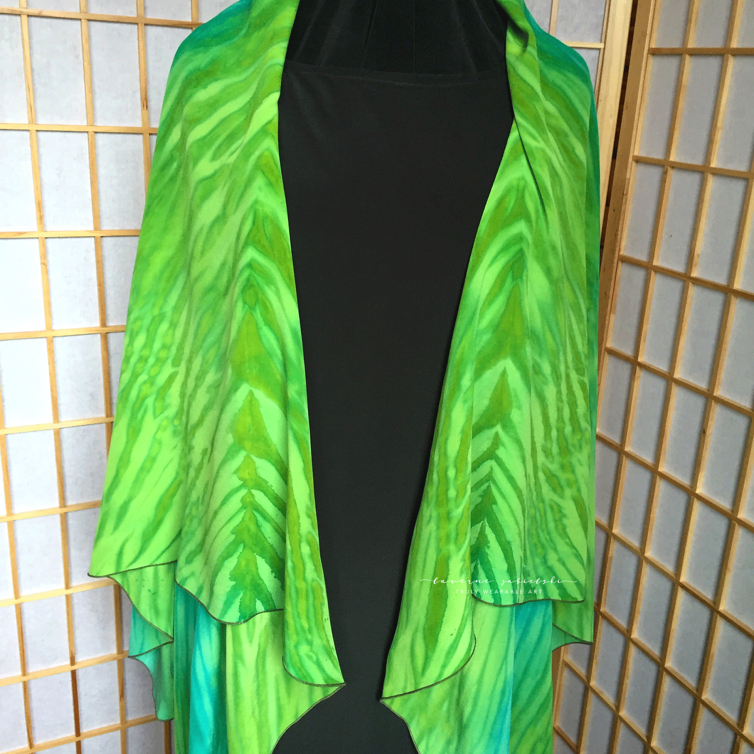 Silk crepe circle vest