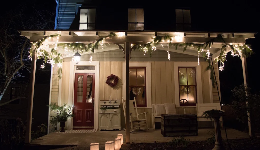 Farmhouse at Christmas.jpeg