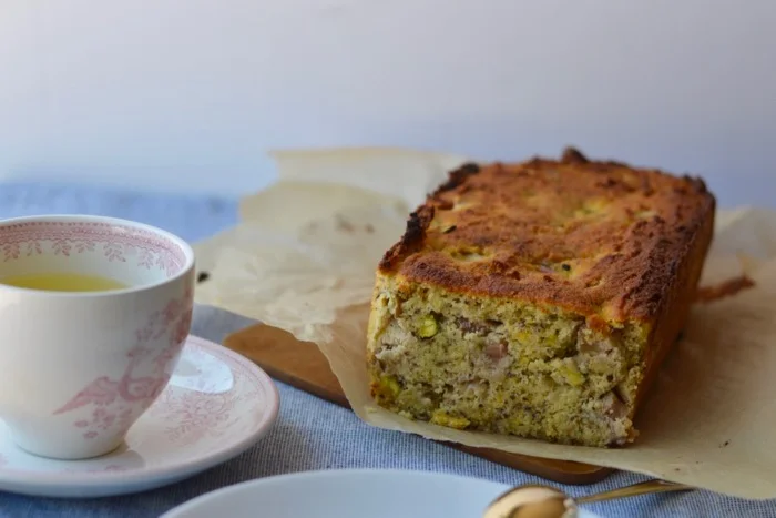 rhubarb pistachio teacake