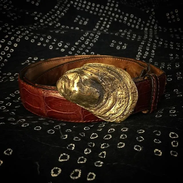 PURCHASE - Affected, borderline campy Oyster Belt Buckle from Sid Mashburn.