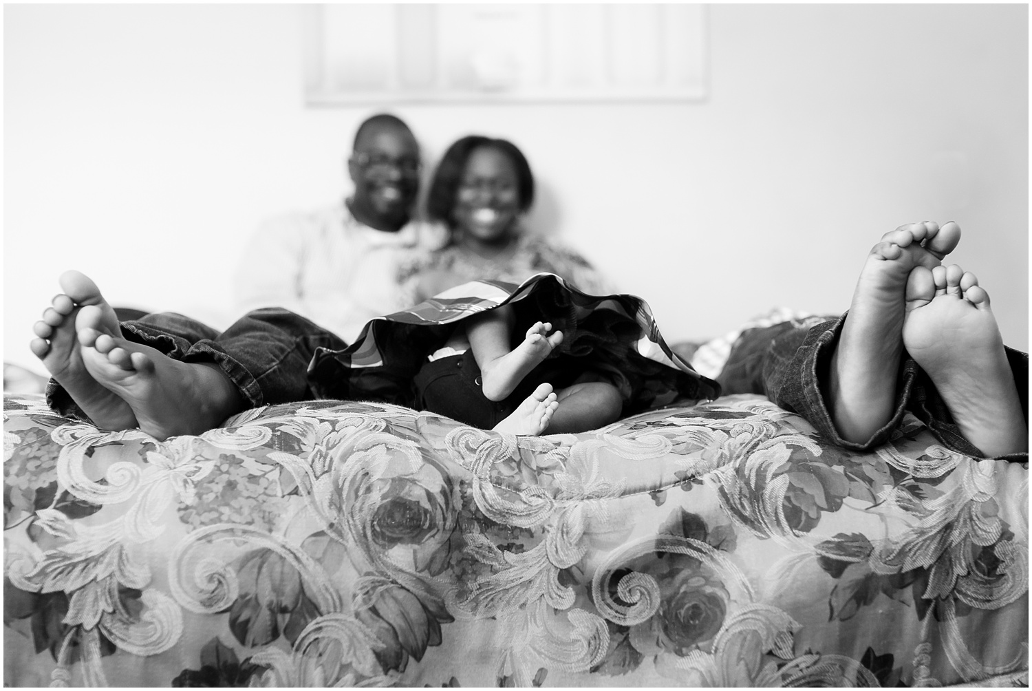 Family of five lifestyle newborn photography session 