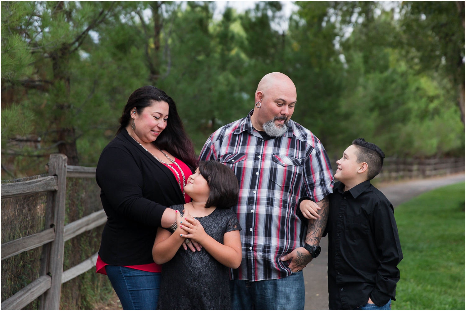 Hartnett Park Family Photos in Albuquerque New Mexico  | Family of four photography