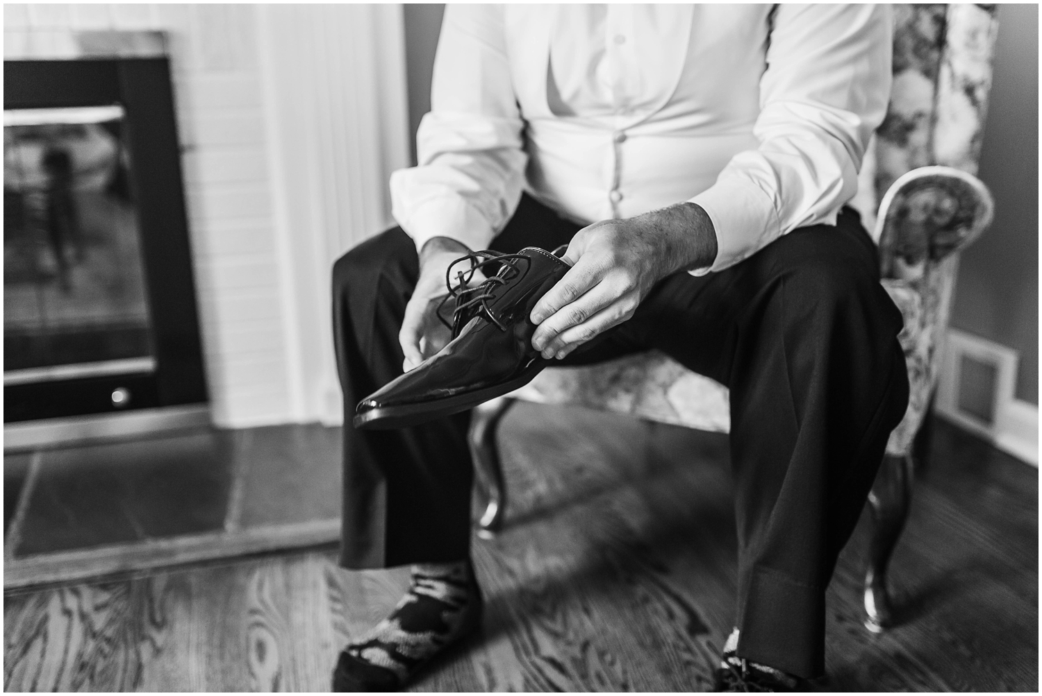 Mansion at Mountain Lakes |Groom getting ready