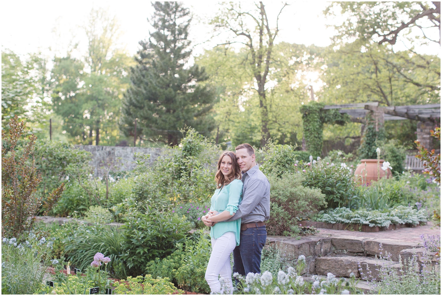 CrossEstateGardensEngagementPhotos_0136.jpg