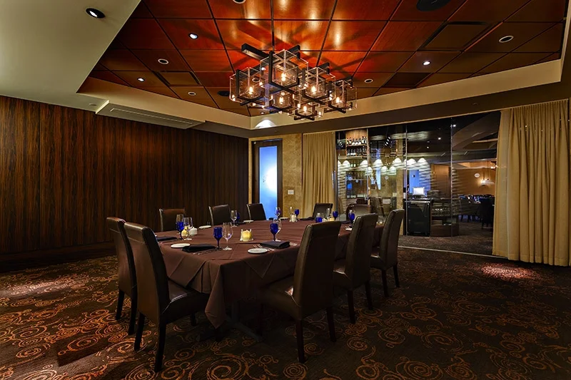 perrys-chicago-vintageroom.jpg