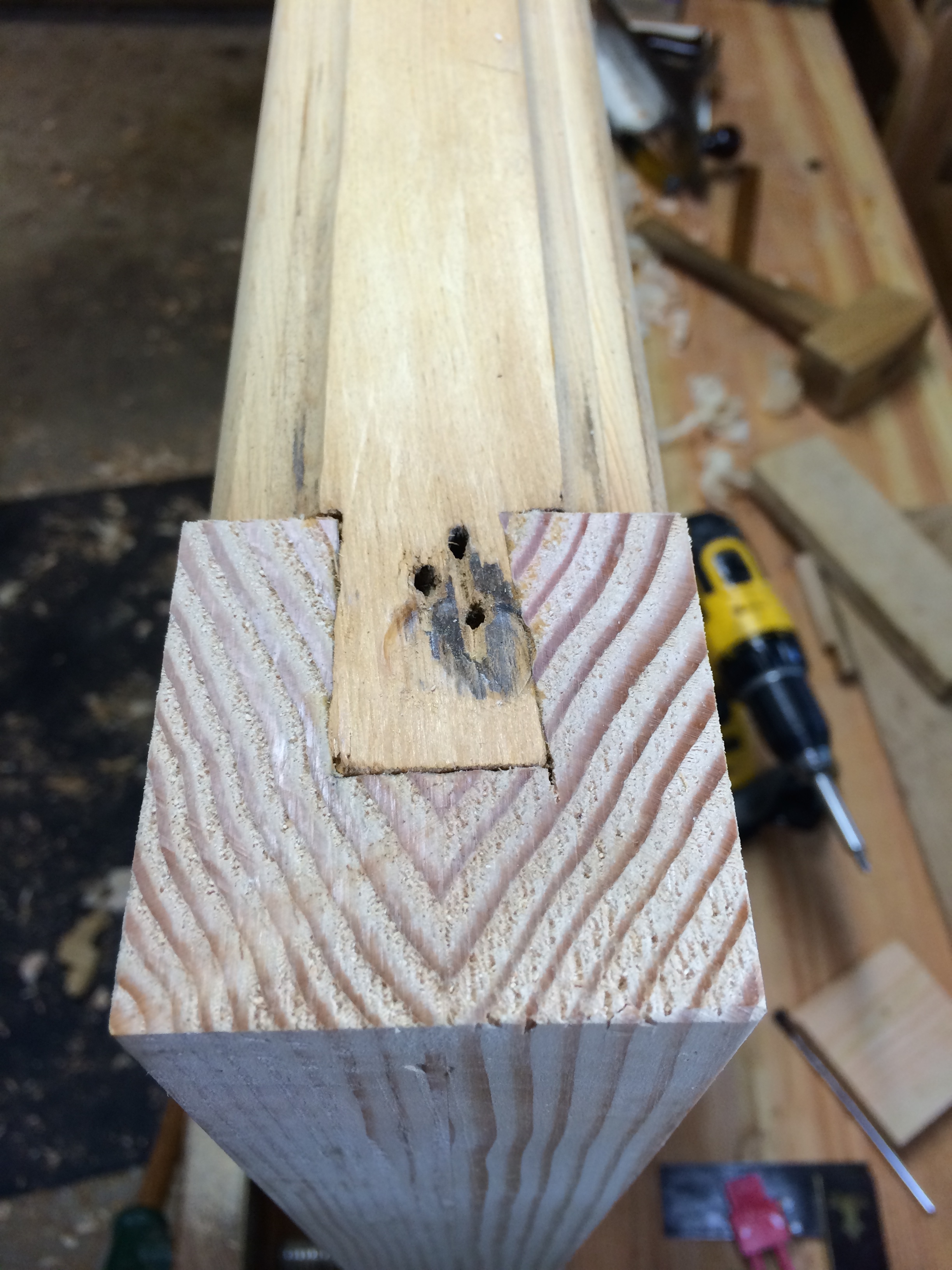 half dovetail for the top rail