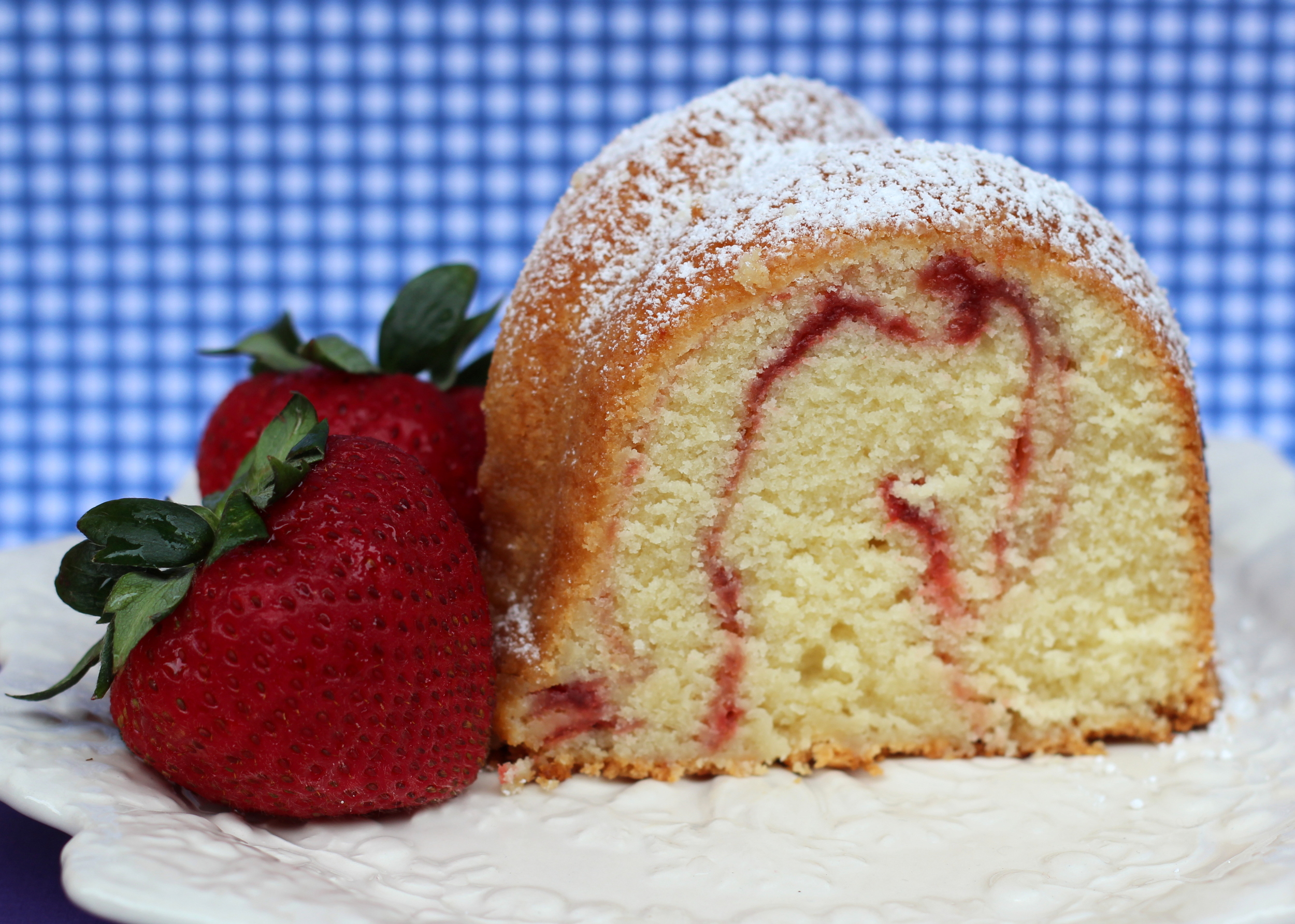 Strawberry Swirl Pound Cake : $24