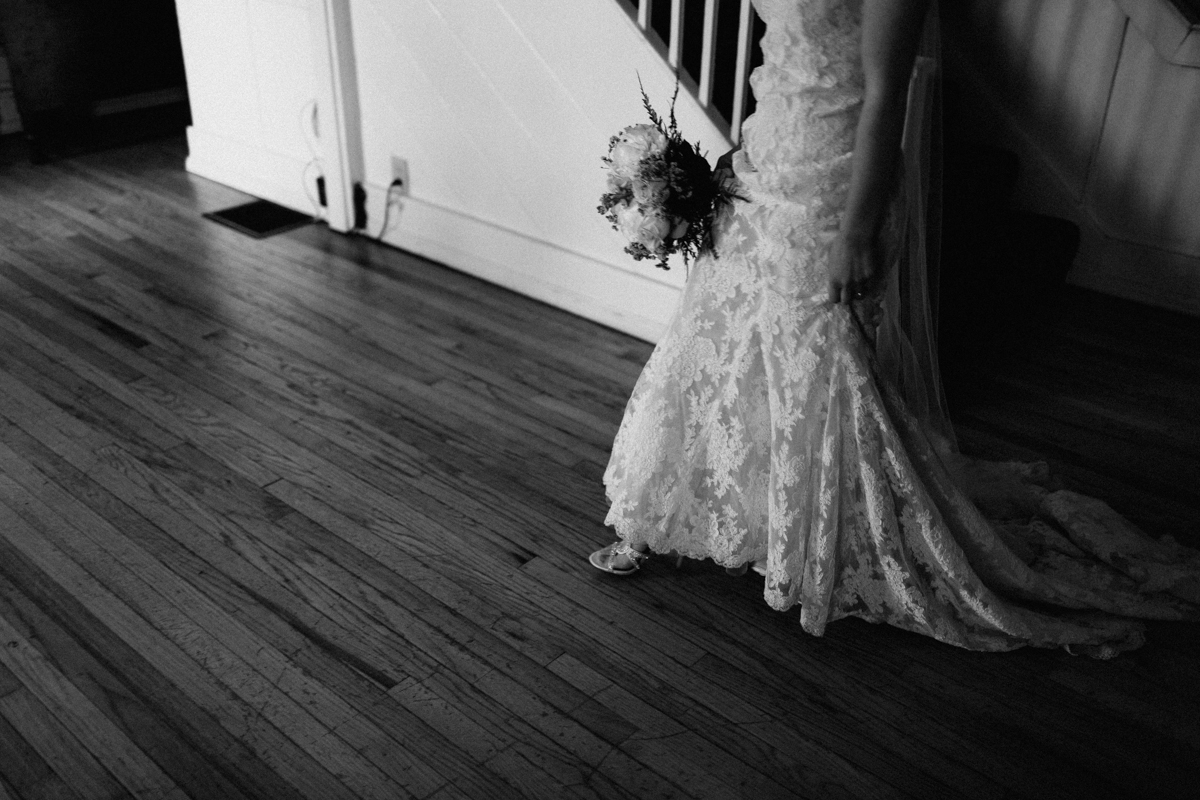 chip and melissa snowhill country club wedding-22.jpg