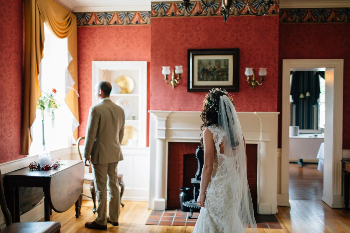 chip and melissa snowhill country club wedding-23.jpg