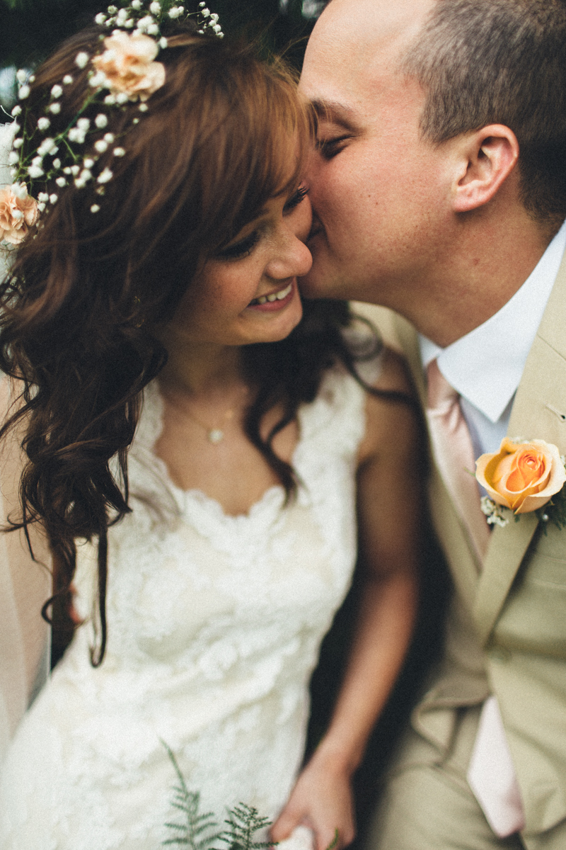 chip and melissa snowhill country club wedding-45.jpg