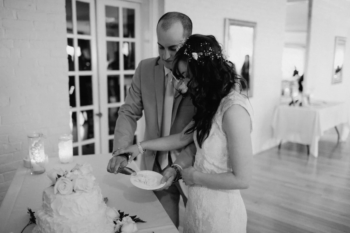 chip and melissa snowhill country club wedding-60.jpg