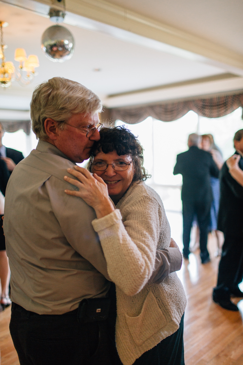 chip and melissa snowhill country club wedding-68.jpg