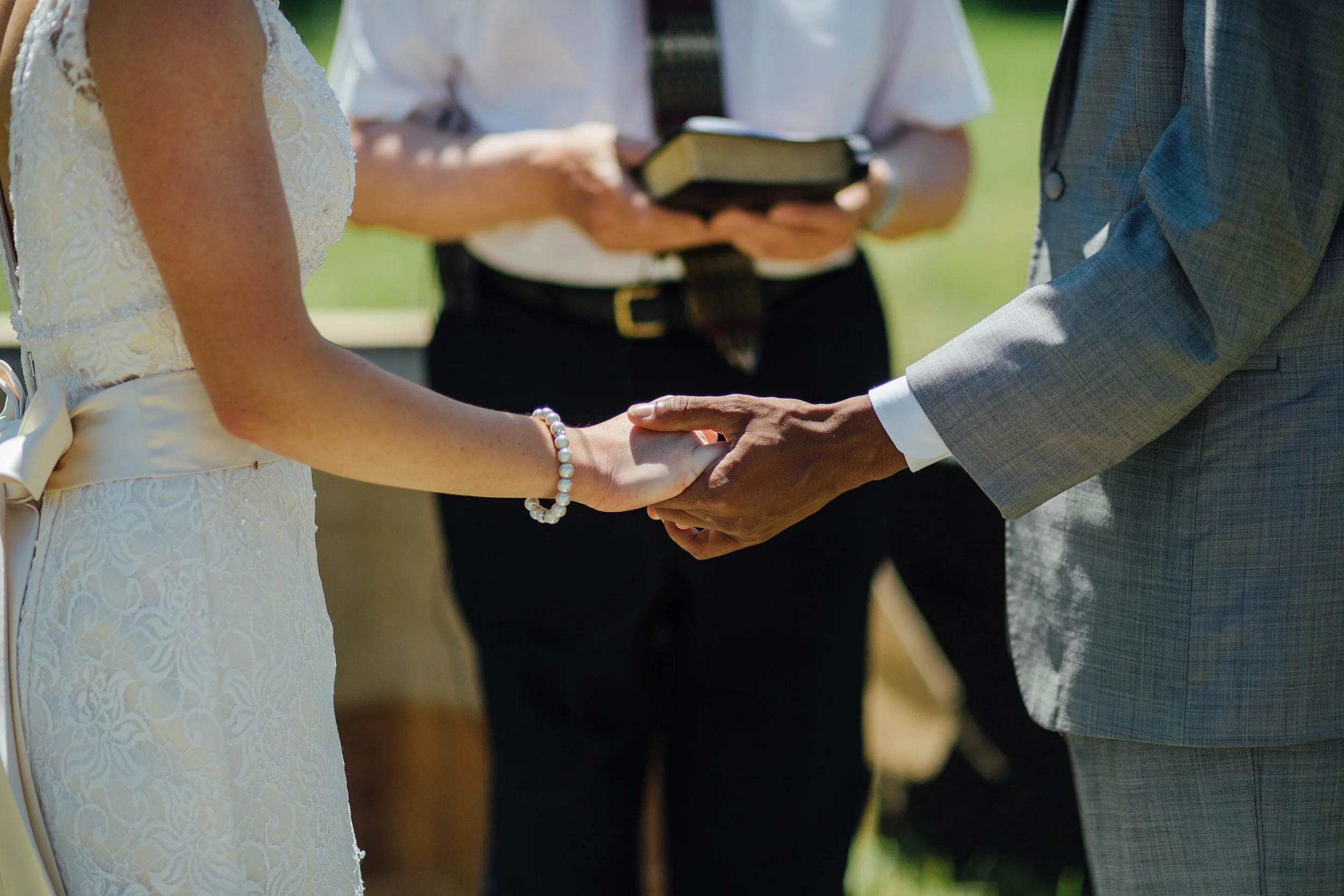 cedric and mariah family farm wedding ohio-27.jpg