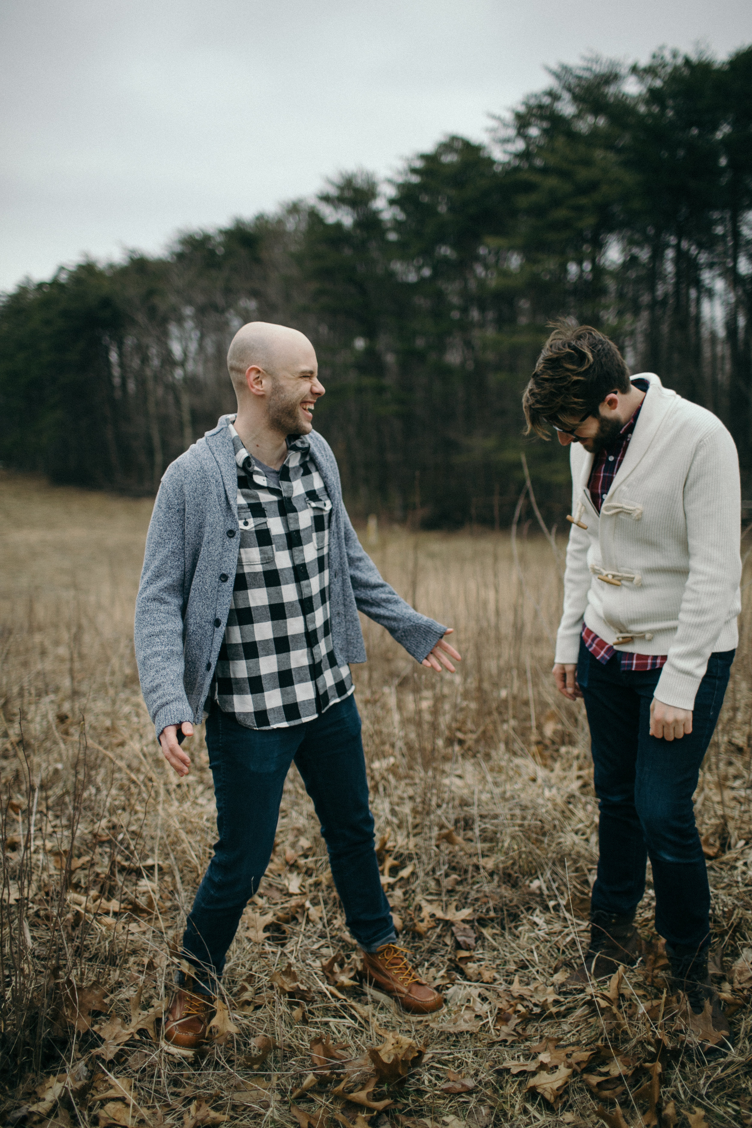 jake and krysti hocking hills engagement session with friends in hocking hills by sarah rose