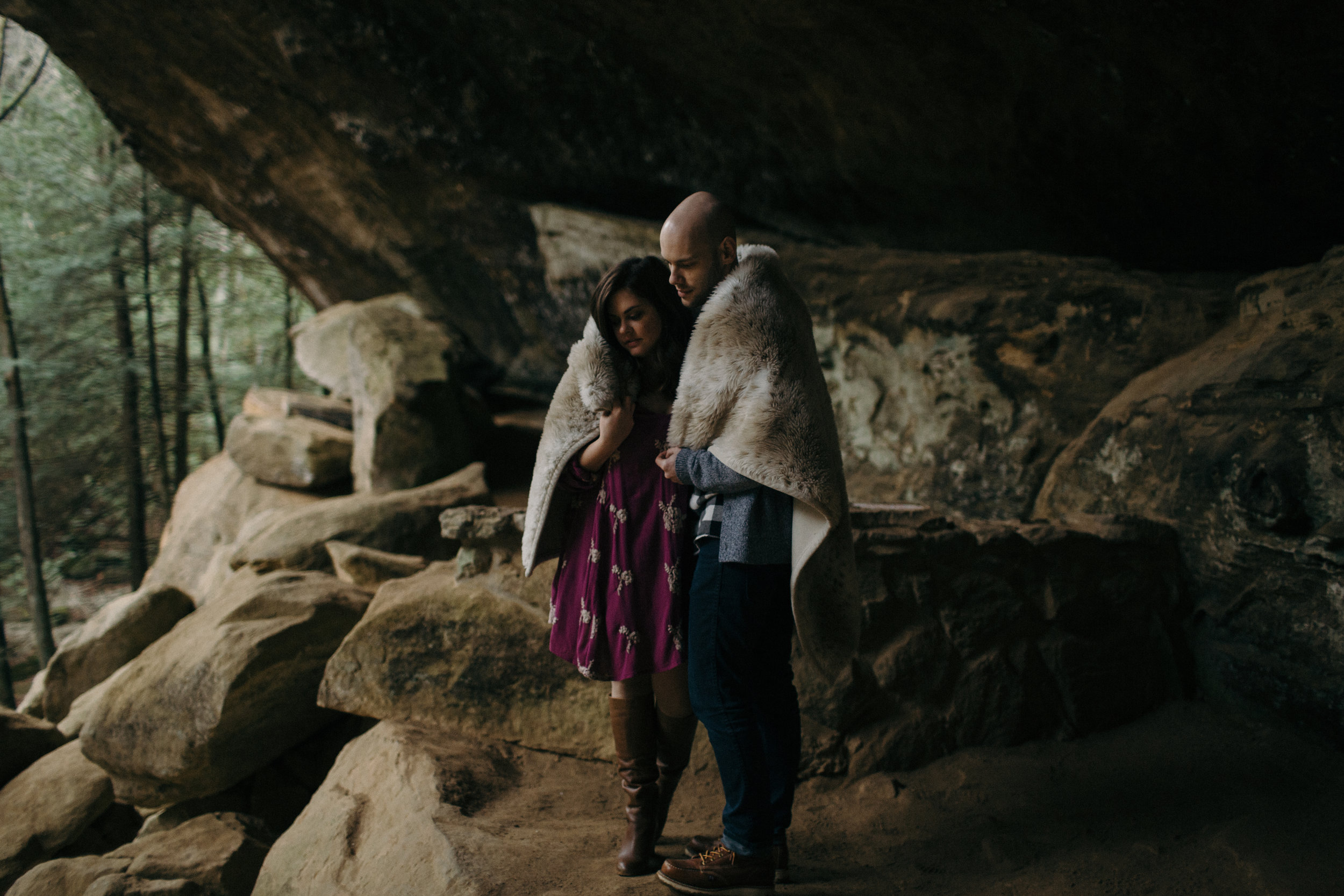 jake and krysti dayton ohio wedding photographer sarah rose hocking hills