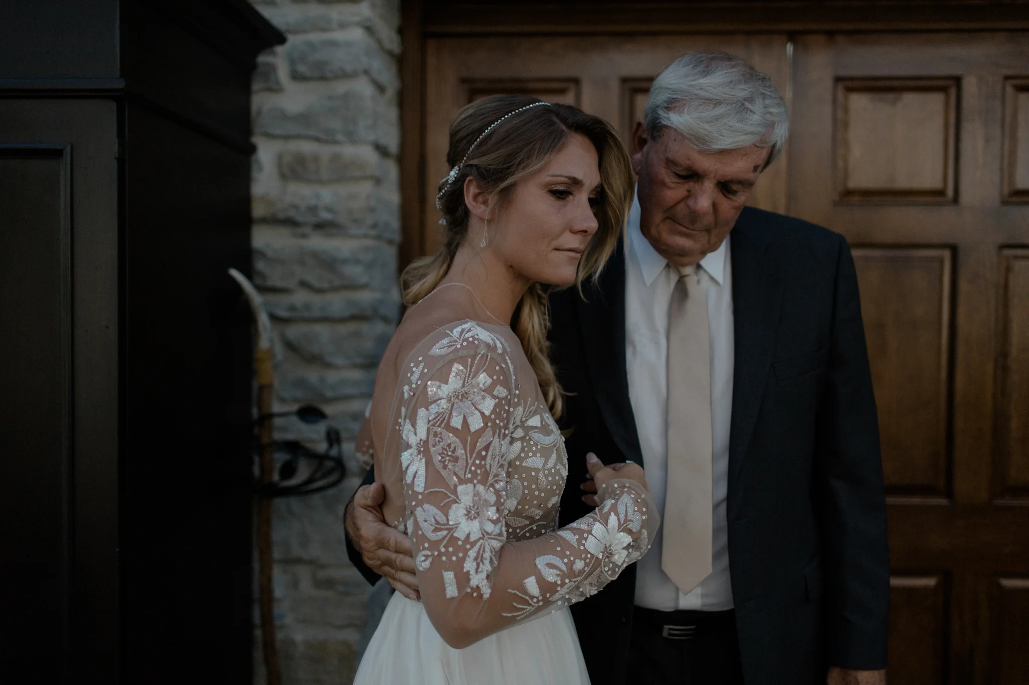 canyon run ranch wedding bohemian wedding photographer ohio bohemian wedding dayton ohio wedding photographer columbus ohio wedding photographer sarah rose hayley paige wedding dress