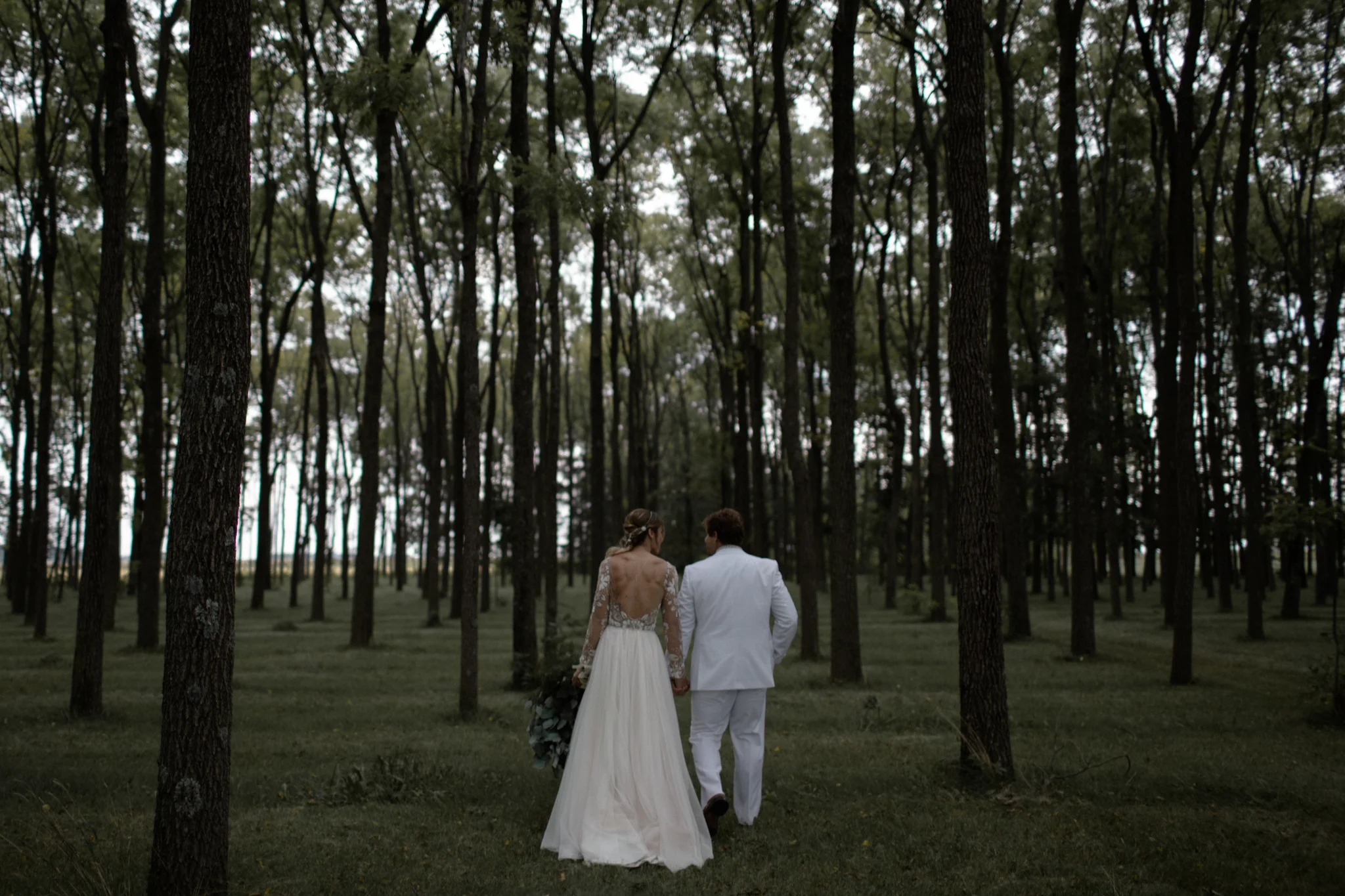 canyon run ranch wedding bohemian wedding photographer ohio bohemian wedding dayton ohio wedding photographer columbus ohio wedding photographer sarah rose hayley paige wedding gown