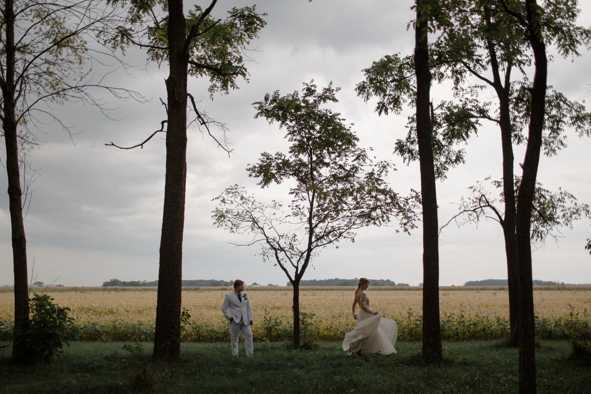 canyon run ranch wedding bohemian wedding photographer ohio bohemian wedding dayton ohio wedding photographer columbus ohio wedding photographer sarah rose hayley paige wedding gown