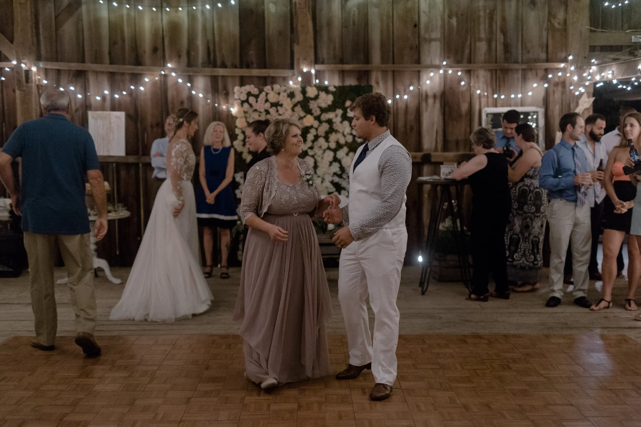 canyon run ranch wedding bohemian wedding photographer ohio bohemian wedding dayton ohio wedding photographer columbus ohio wedding photographer sarah rose cincinnati wedding photographer
