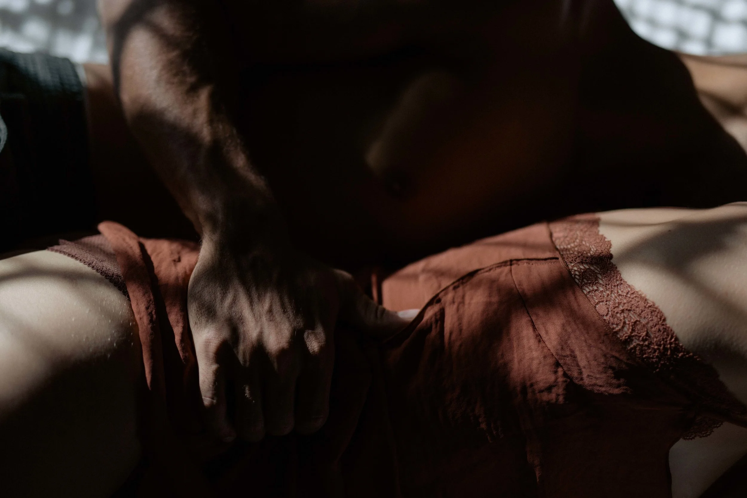 playfully intimate couples boudoir photography cincinnati ohio phoenix arizona