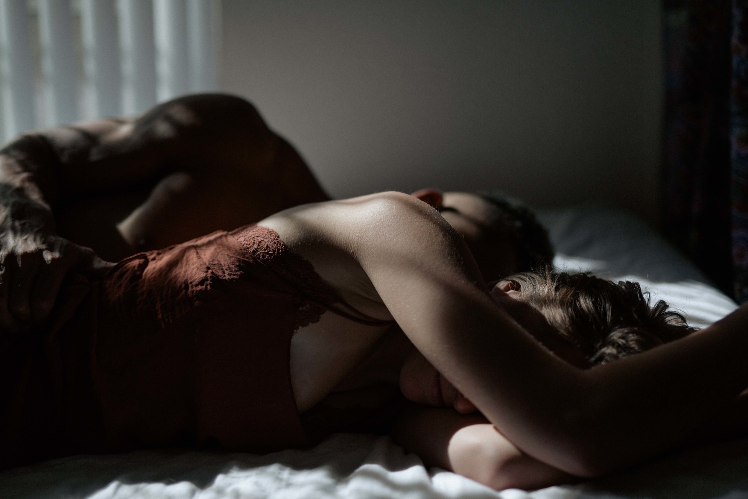 intimate in-home couple's boudoir photography by sarah rose in columbus, ohio