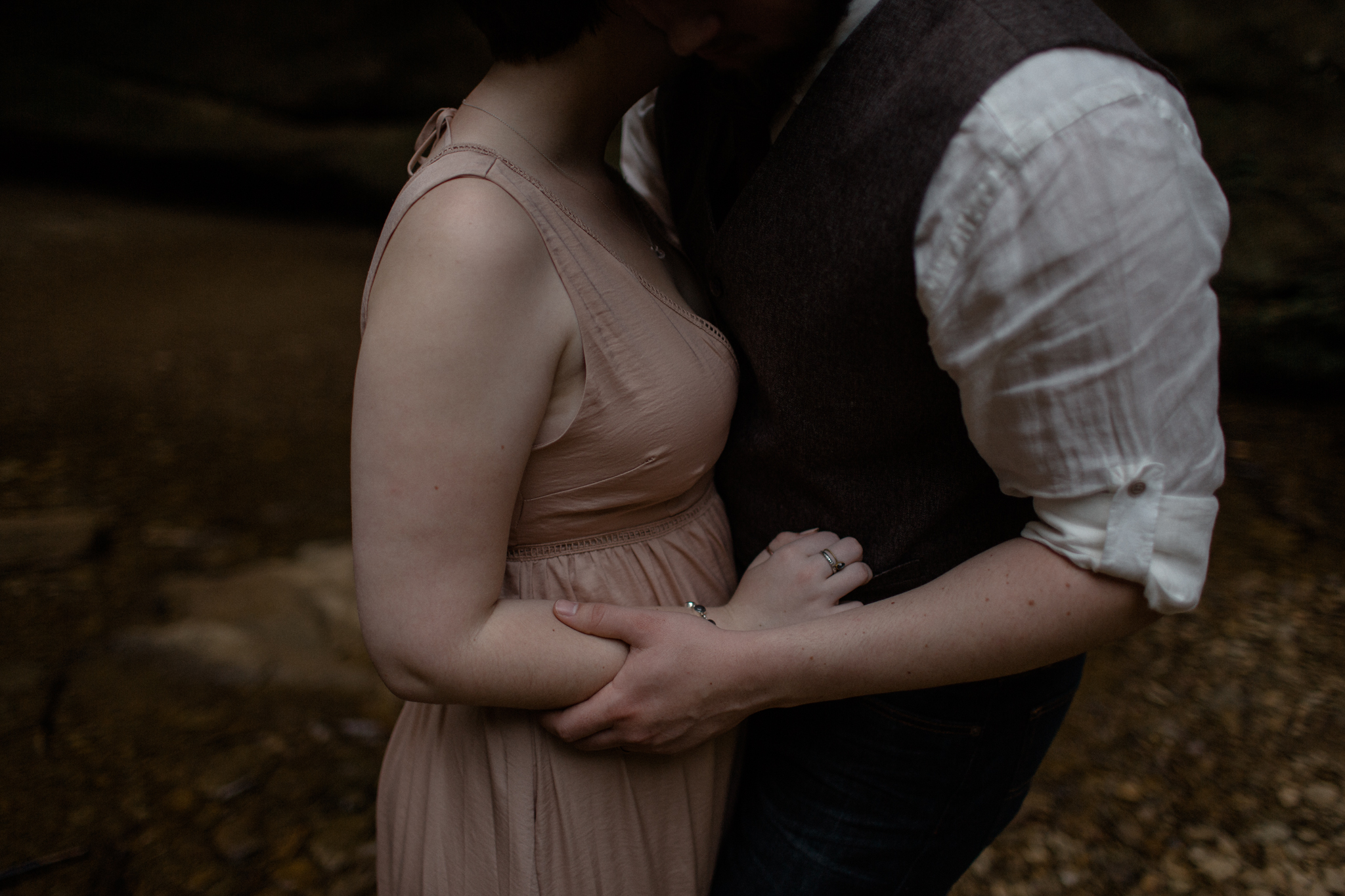 justin brie intimate columbus ohio wedding photography by sarah rose