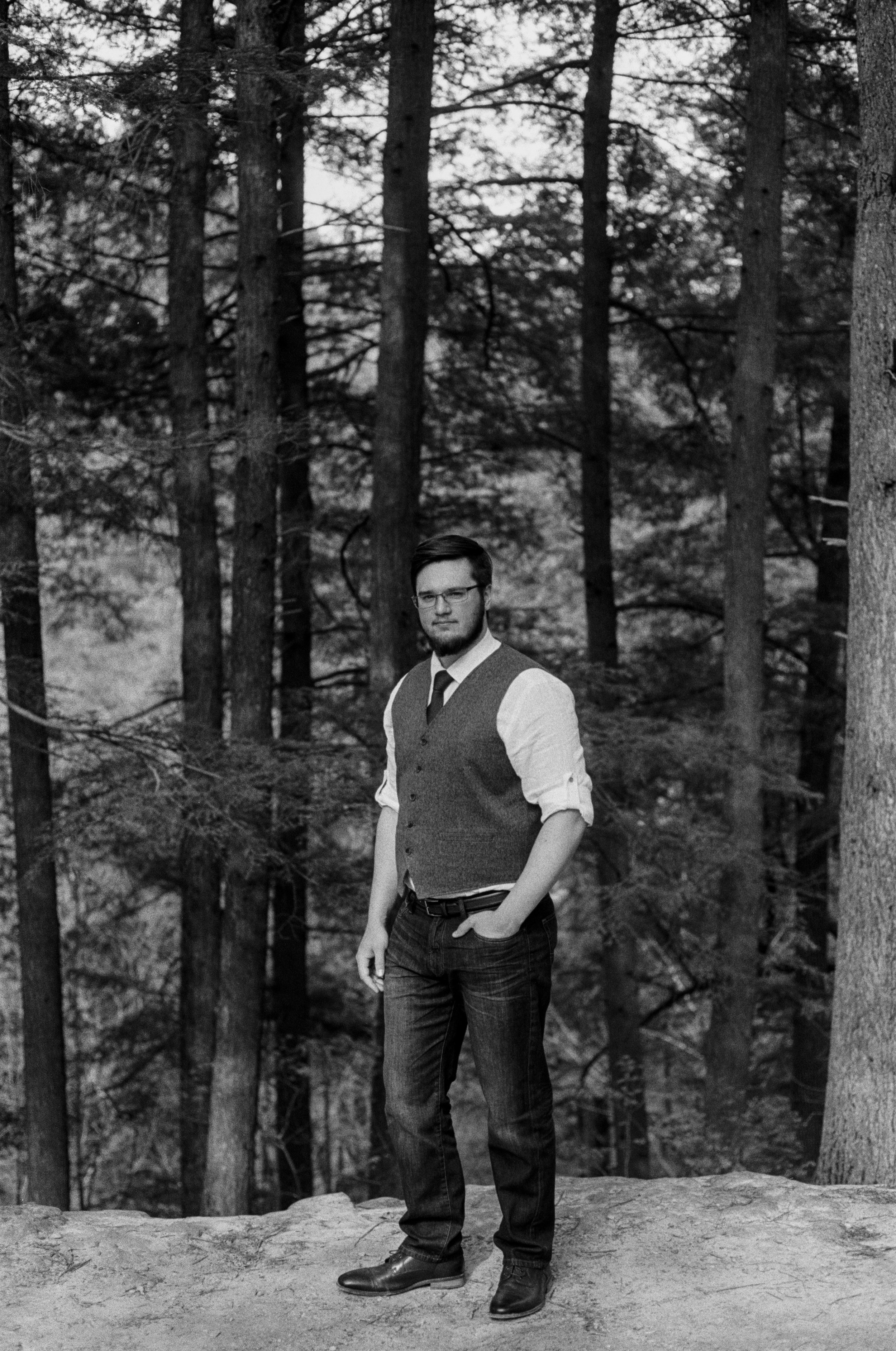 ohio moody film wedding photography hocking hills film photographer sarah rose intimate film photography