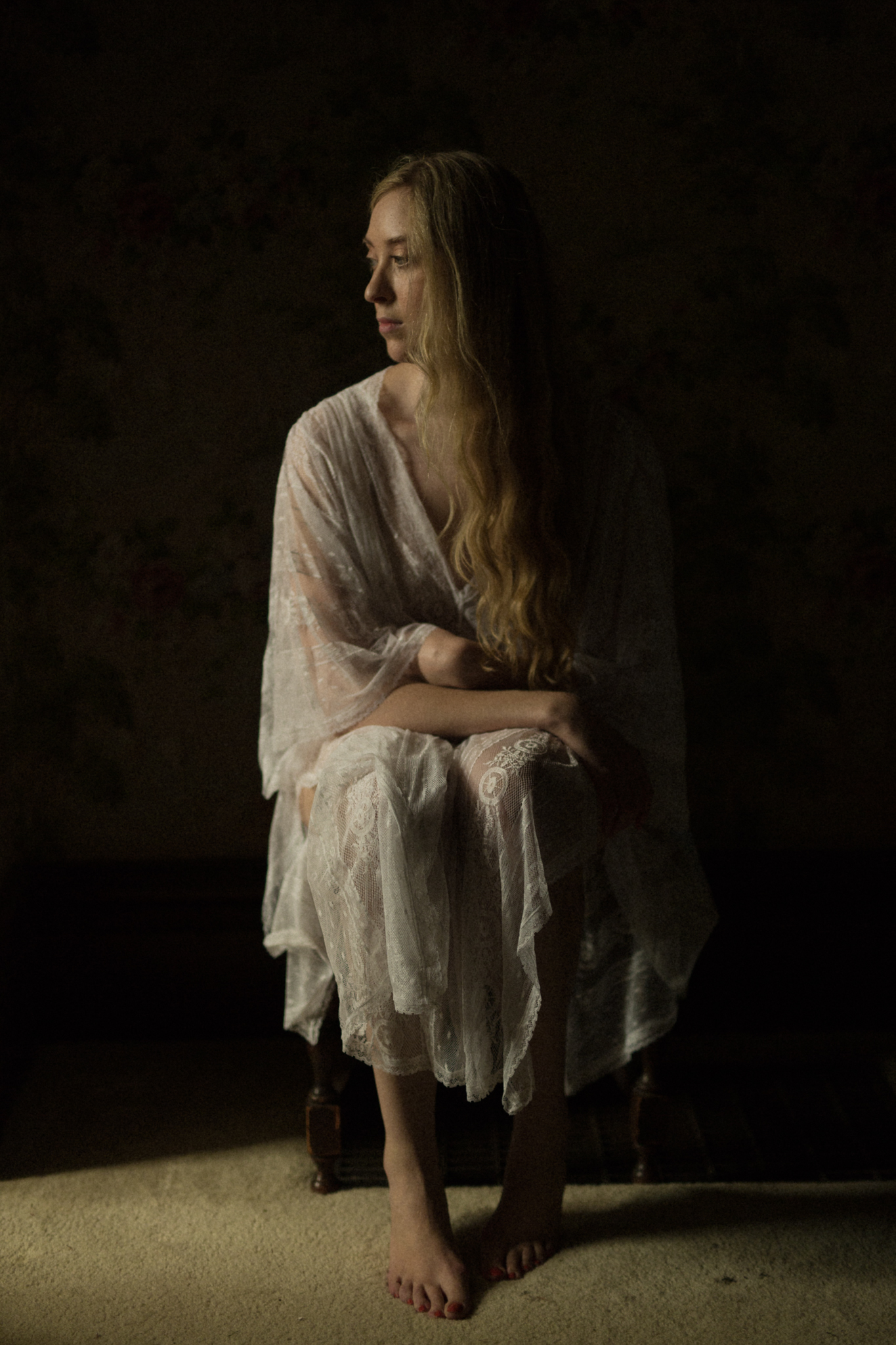 Renaissance painting inspiration bohemian victorian chiaroscuro portrait light classic portraiture Columbus Ohio sarah rose photography