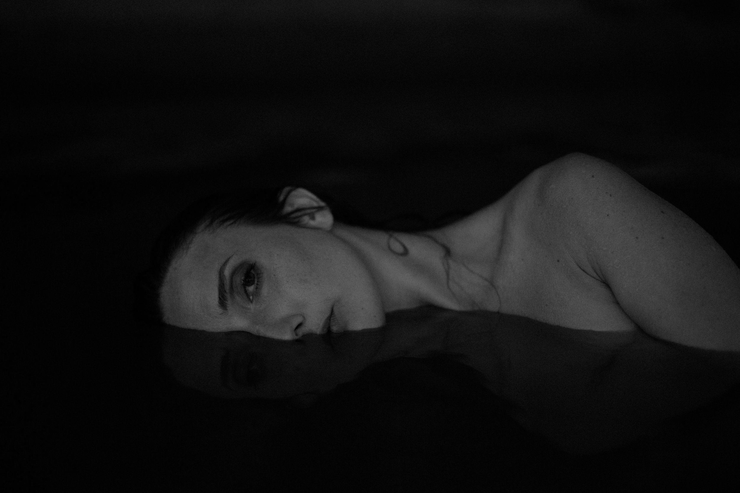 outdoor intimate portrait. black and white. boudoir inspiration. underwater nude. underwater boudoir. art model. anoushanou. ohio boudoir photographer. sarah rose photography. i am sarah rose.