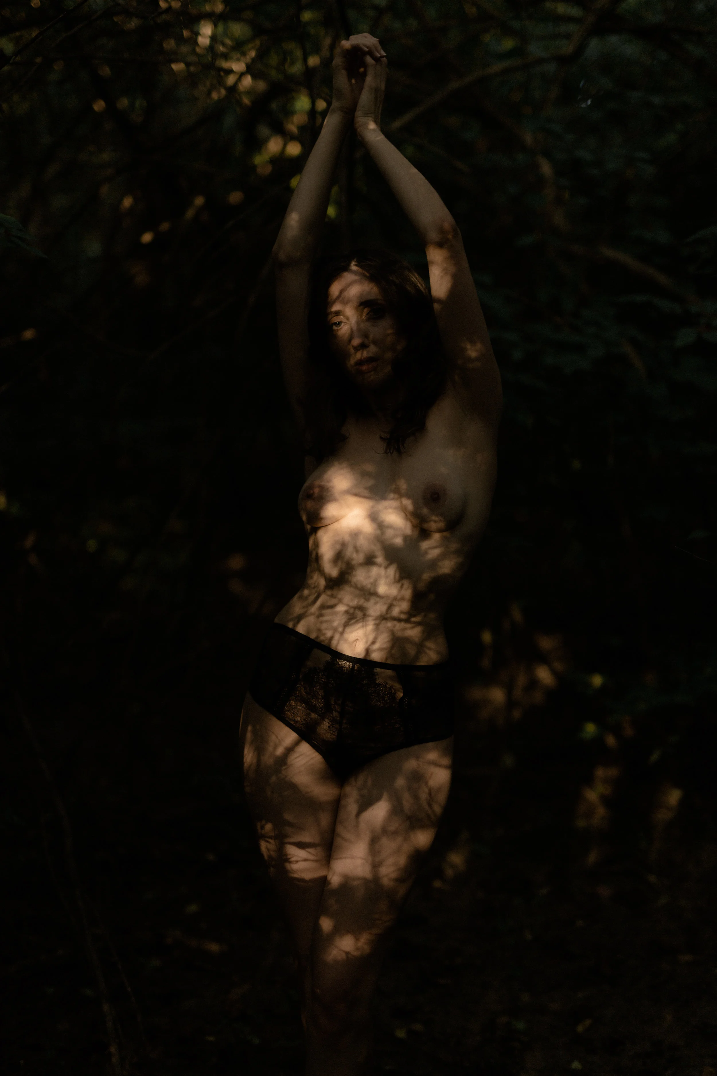 bohemian portrait session. harsh portrait light. oudoor portraits. artistic nude. ohio art model. anoushanou. ohio portrait photographer. sarah rose photography. i am sarah rose.