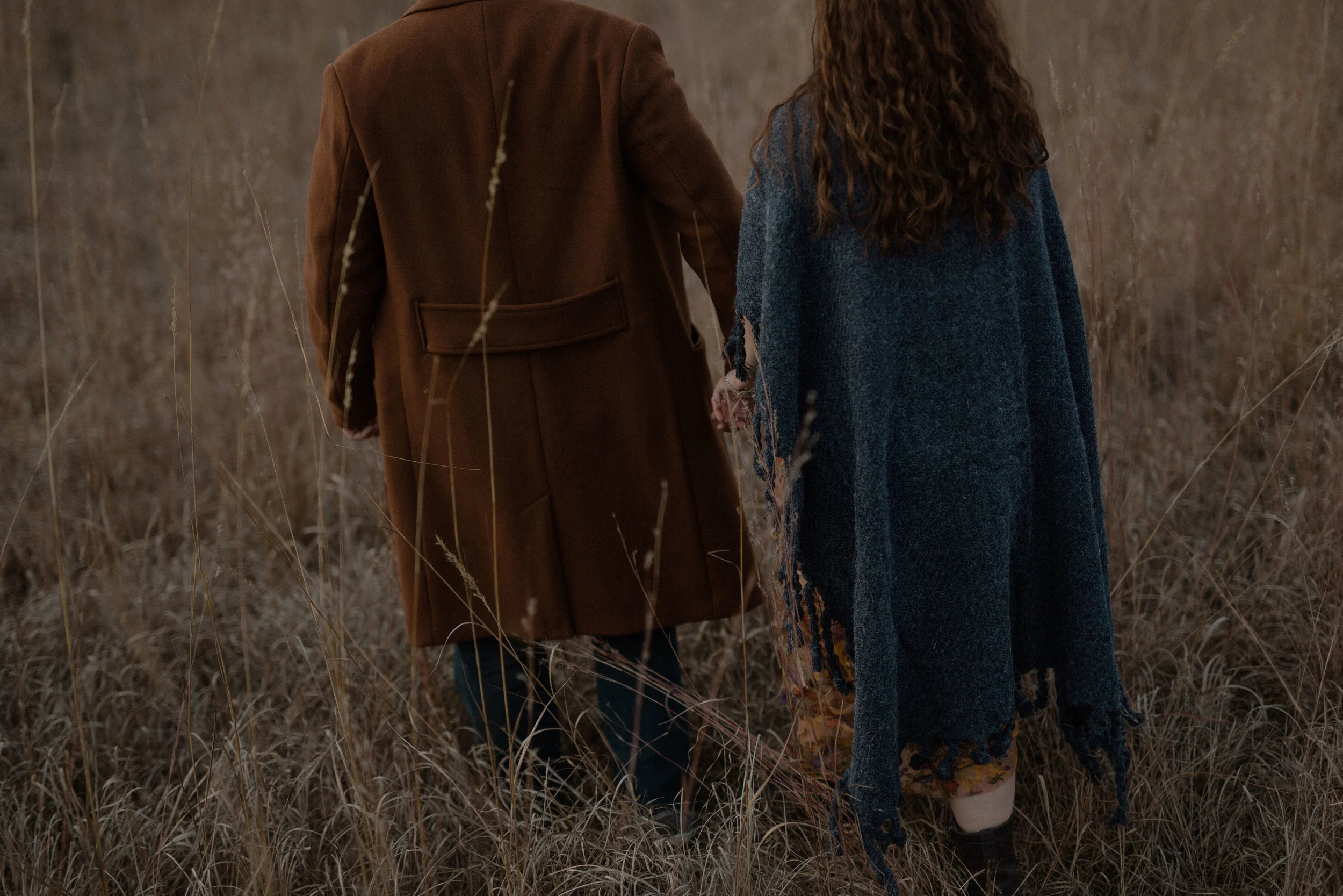 autumn engagement session inspiration. fall engagement session colors. ohio engagement photographer. bohemian floral style. moody engagement photography. sarah rose photography. i am sarah rose.