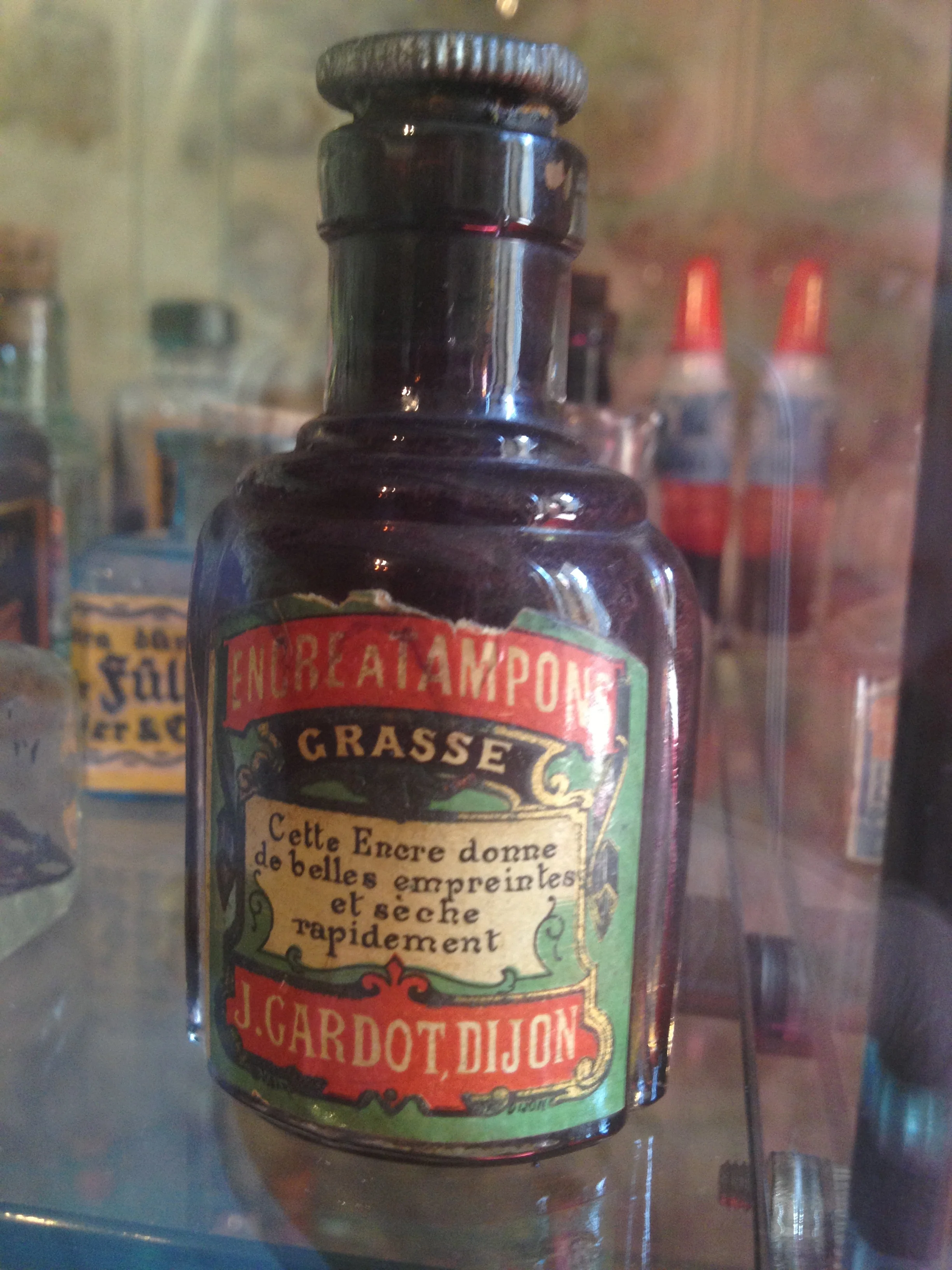 bottles and bottles of ink ::swoon::