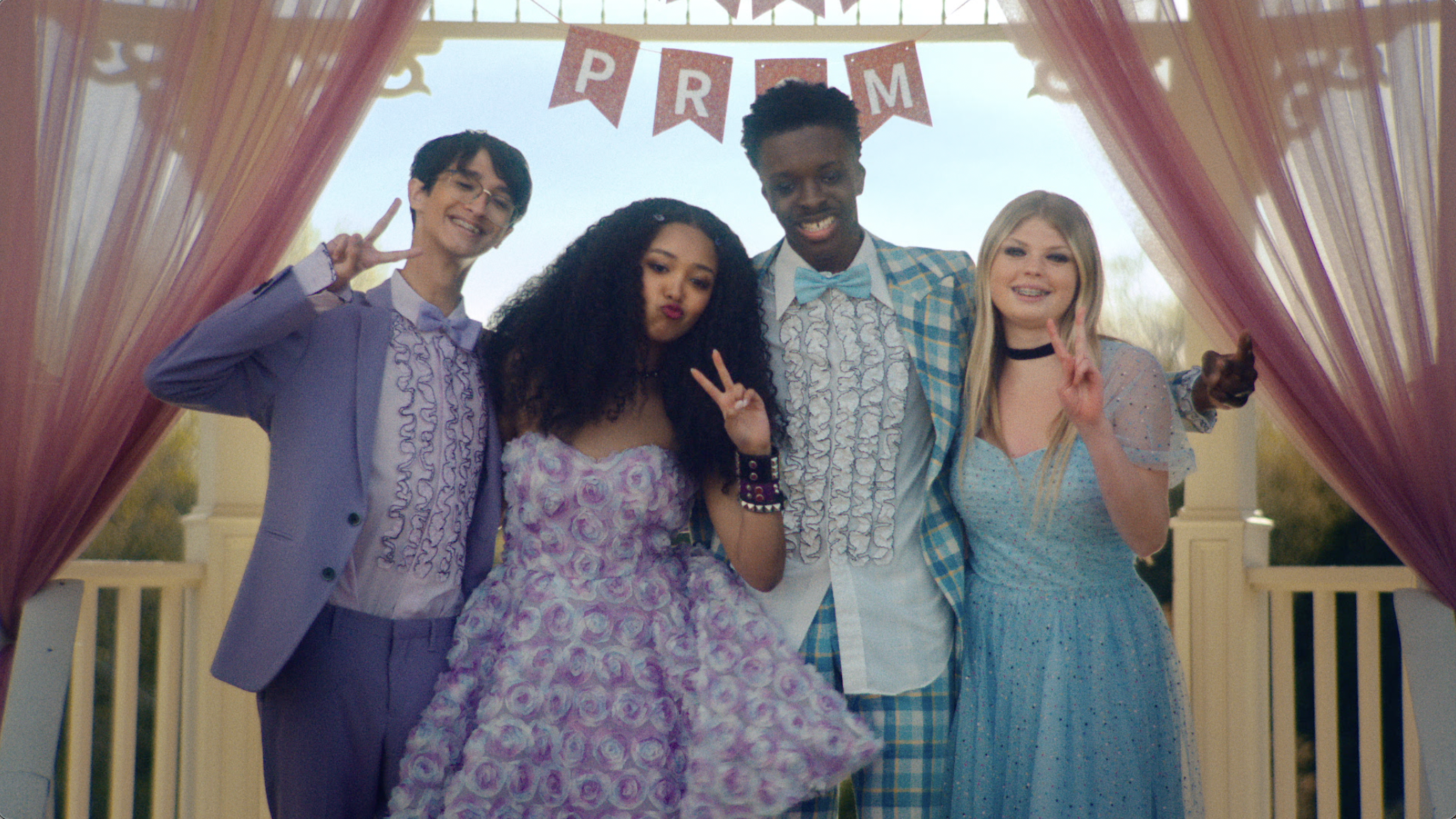 PROM, COLOURFUL, MONEY MART, COMMERCIAL, PRODUCTION DESIGN, HOPELITTLE, HOPE LITTLE, TORONTO