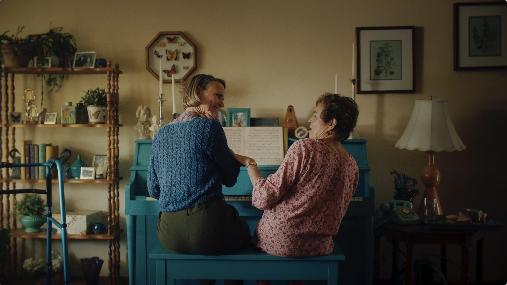 LIVINGROOM, OLD WOMAN, VINTAGE, COMMERCIAL, PRODUCTION DESIGN, HOPELITTLE, HOPE LITTLE, TORONTO