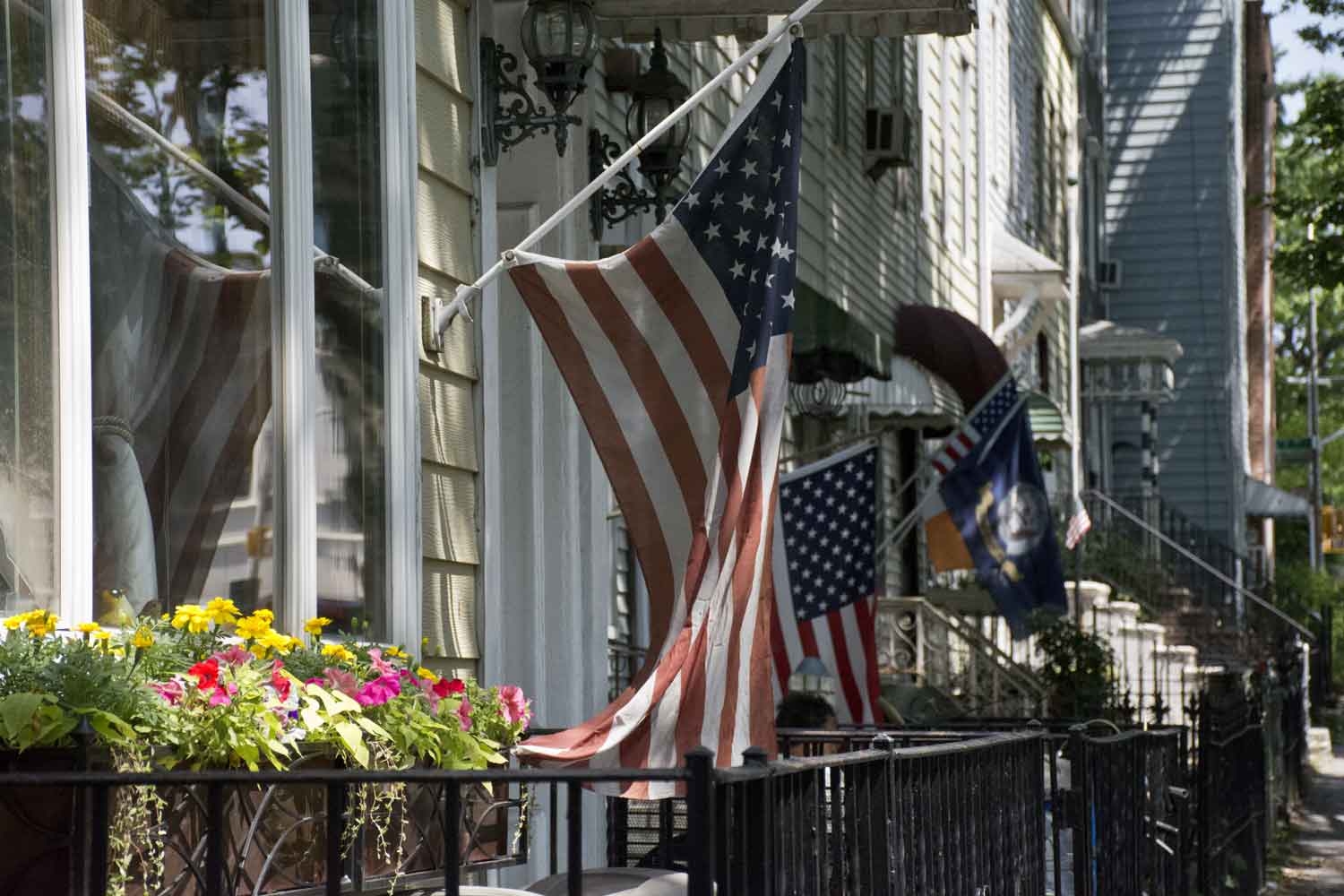 bob-hagan-house-flags.jpg