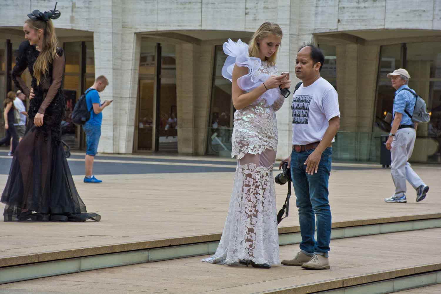 bob-hagan-fashion-week-lincolncenter-models2.jpg