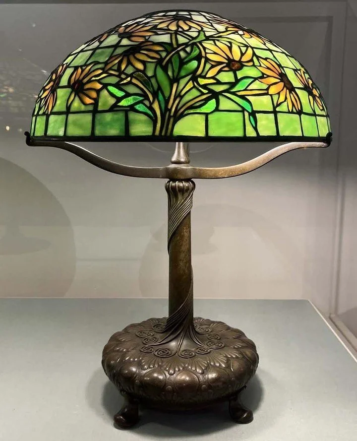 Did you know that women designed Tiffany lamps? And more? Here are some objects&mdash;mostly by women&mdash;that I saw at the Museum of the American Arts &amp; Crafts Movement ( @museumaacm ) in St. Petersburg, Florida. ⁠
⁠
To learn more and see more