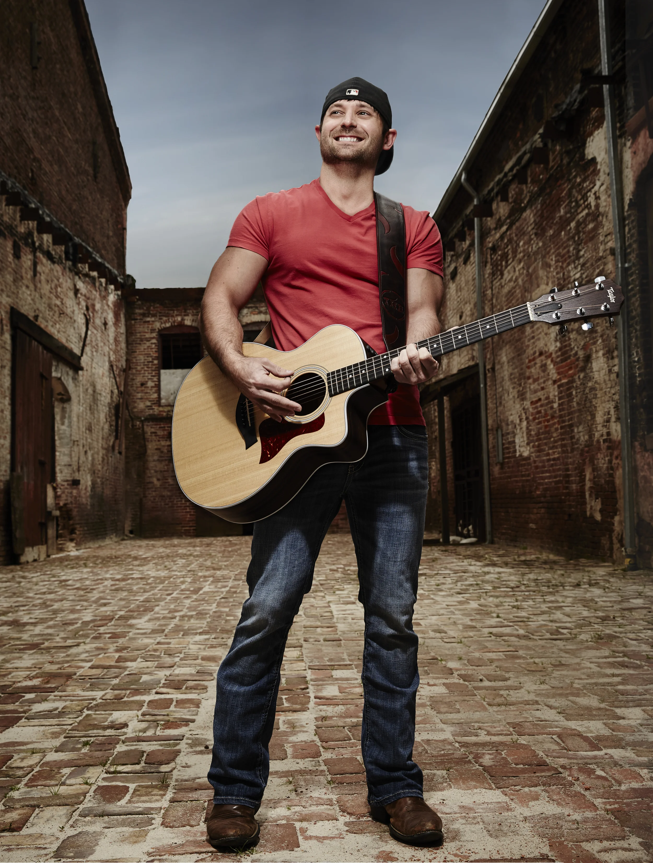 Tyler Hammond•Singer\Songwriter 