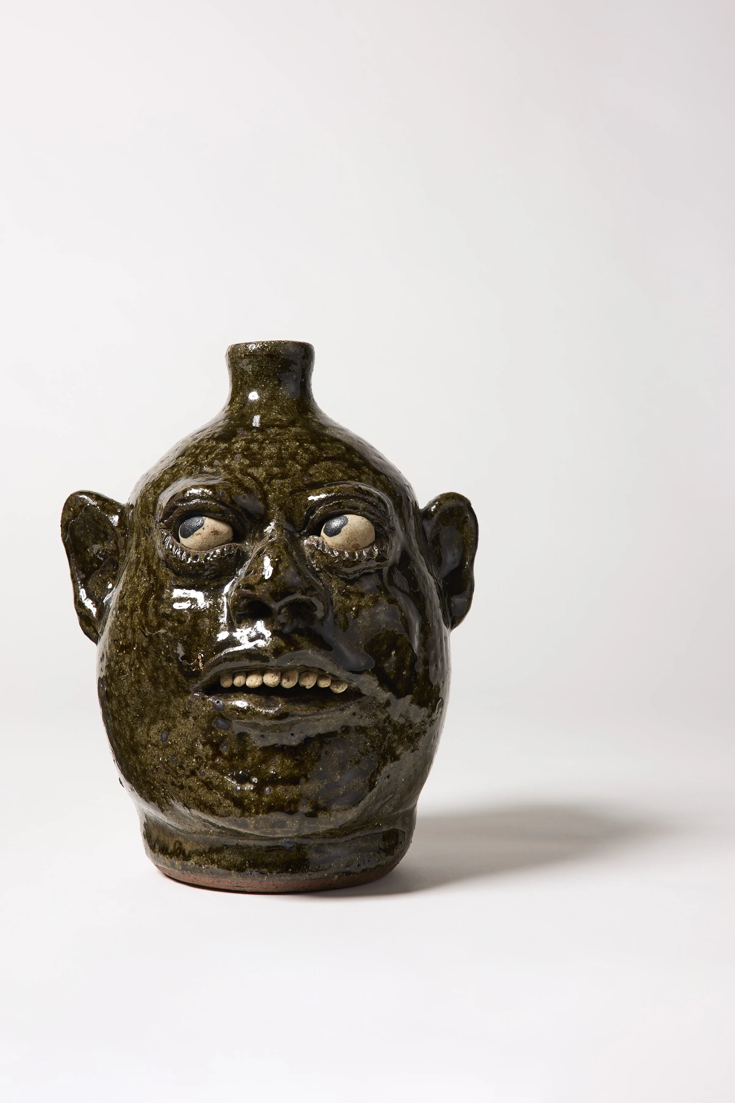 20250320_MH_AHC_02_FaceJug_0006_retouched.jpg