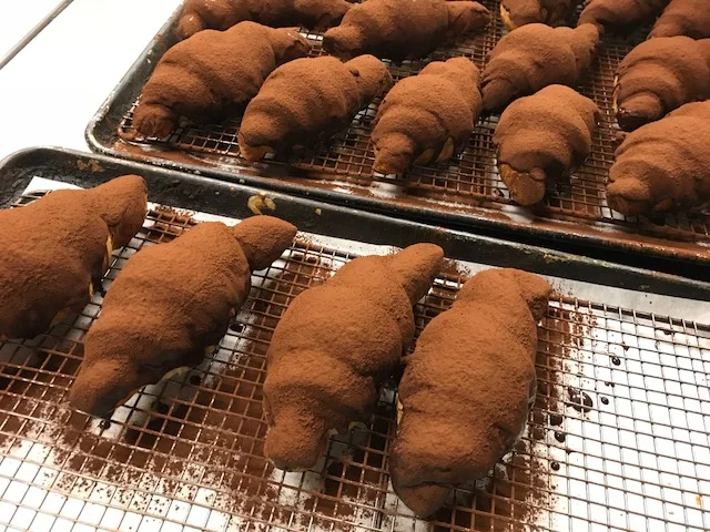 Discover the Zāng Zāng Bāo - the Dirty Dirty Bun, just call it CROIZĀNG!