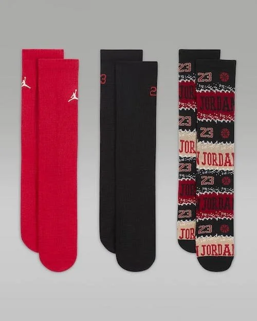 jordan-mj-holiday-crew-socks-3-pairs-big-kids-socks-pVFnbG.jpg