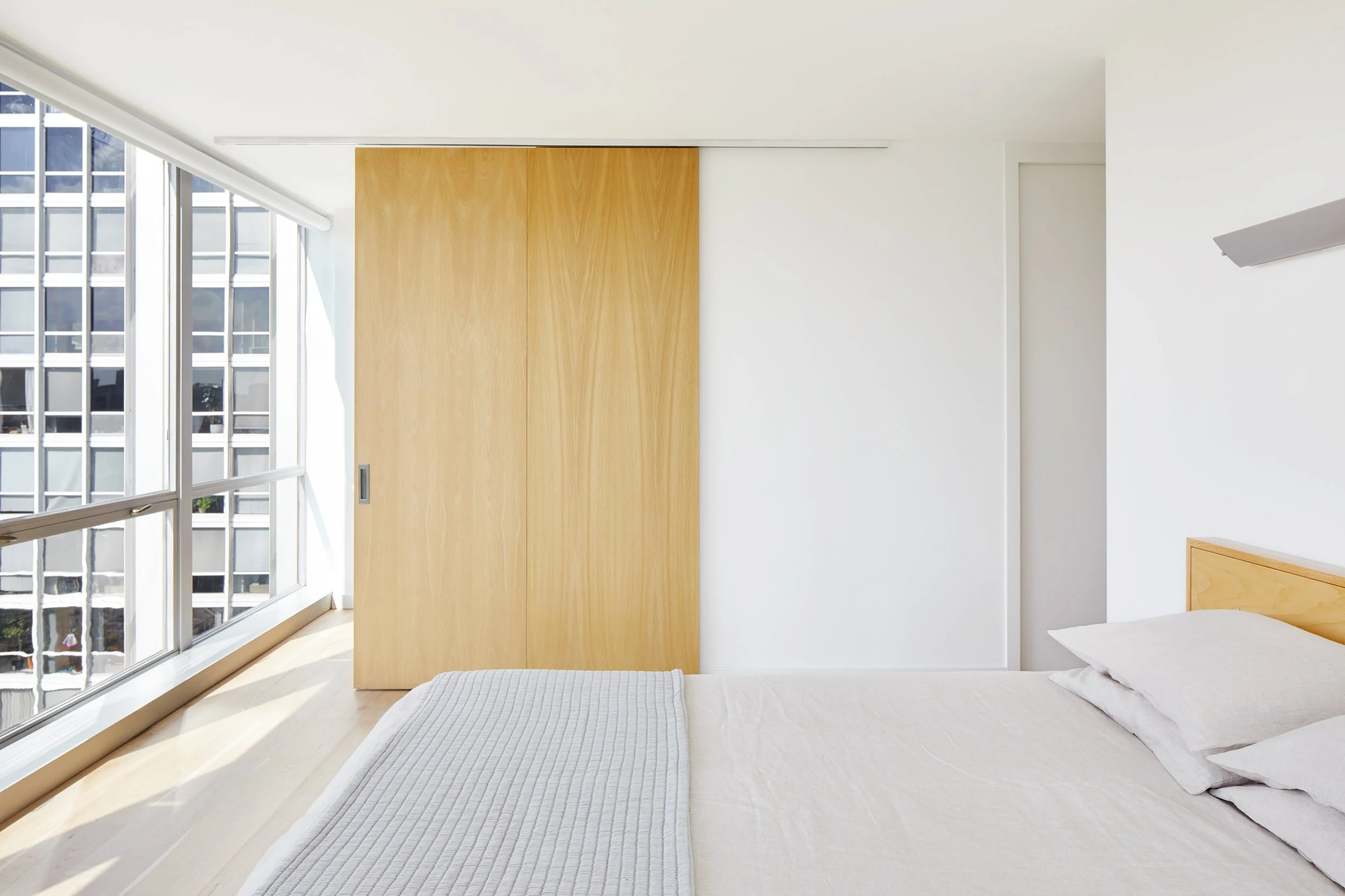 75 Home Design Ideas You'll Love - March, 2026 | Houzz - Modern Apartment Renovation Designers In Chicago