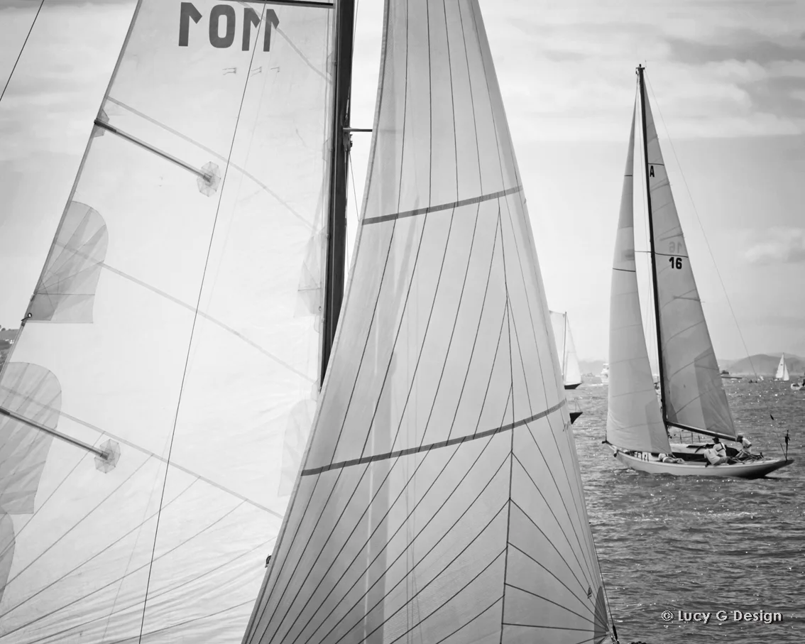 'Sailing' b/w 60x75cm glass wall art